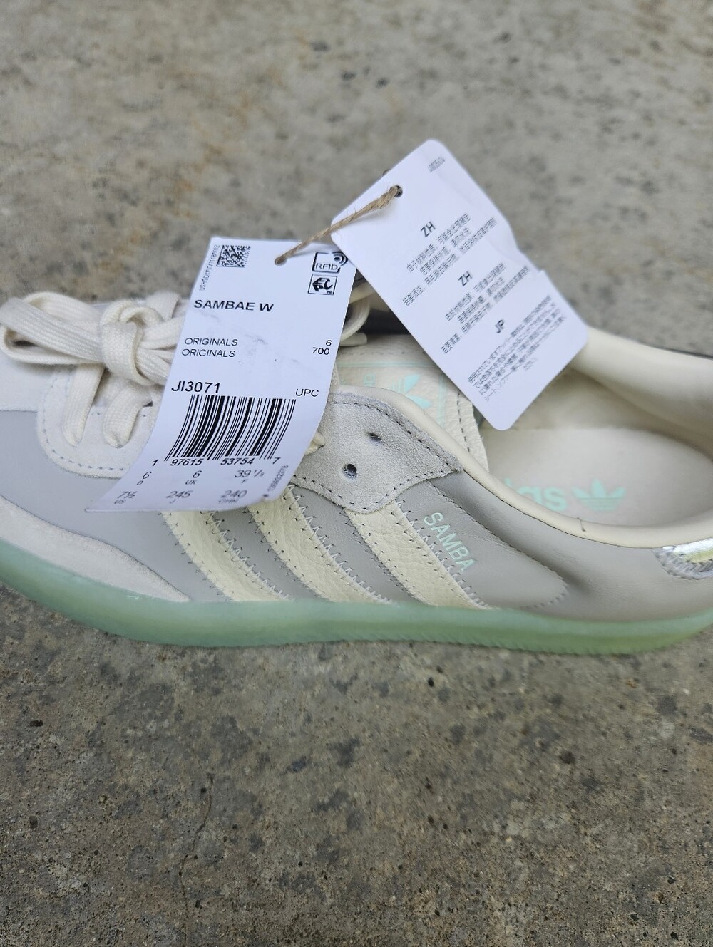 🔥NWT Women's adidas Platform Shoes - Picture 9 of 11